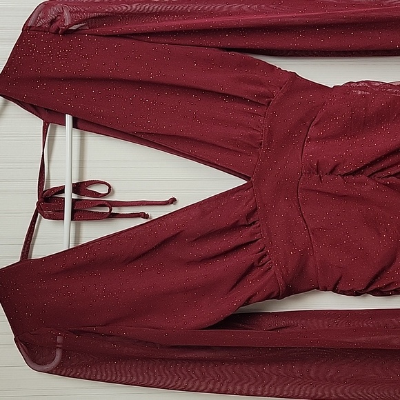 Refuge Burgundy Long Sleeve Ruched Glitter Dress XS New Valentine Date Party - Picture 2 of 5